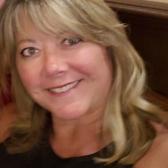 Meet your Posher, Cheryl - Picture 1 of 1